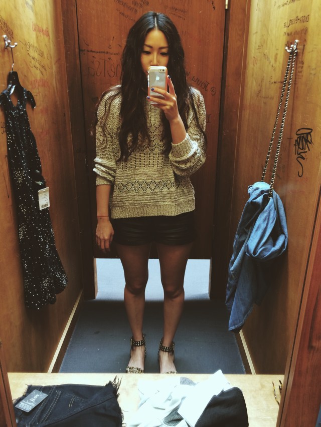 fitting room selfie
