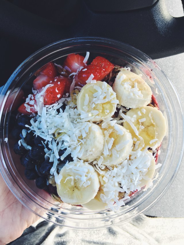Acai bowl